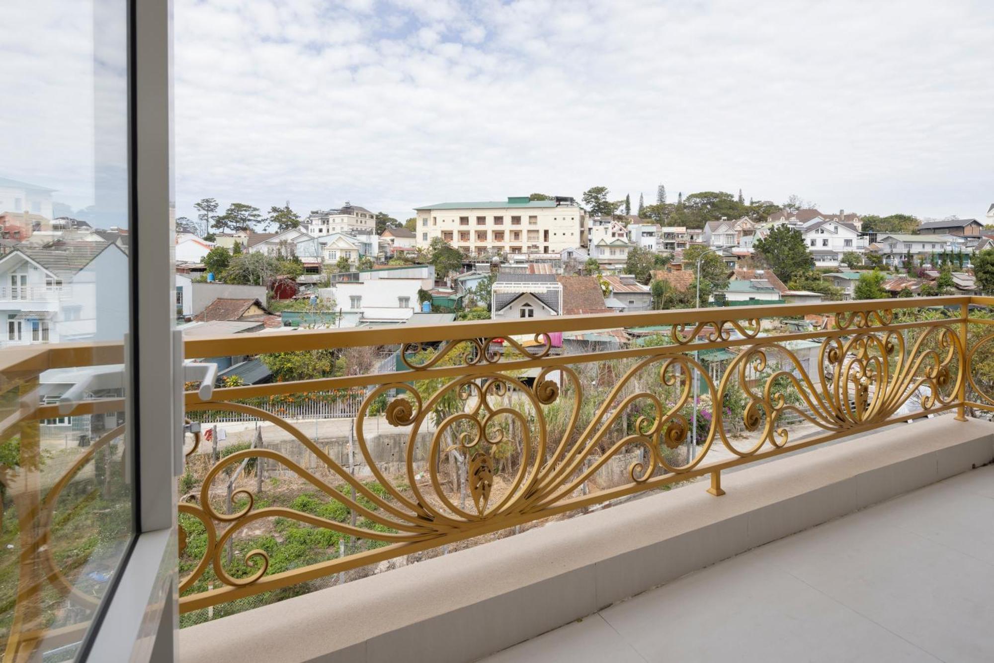 Romance Hotel Dalat Esterno foto